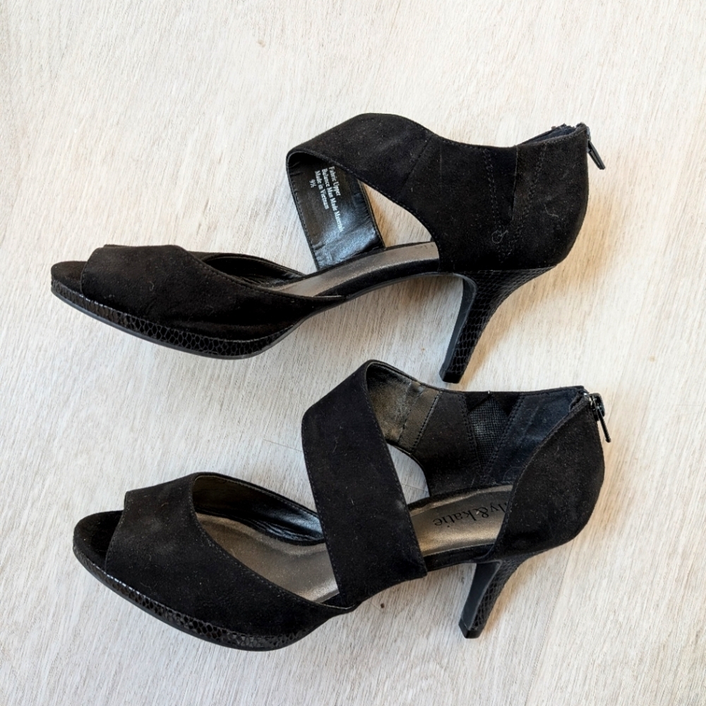 Kelly & Katie Elegant Black Strapped Casual Formal Women's Heels Size 9.5